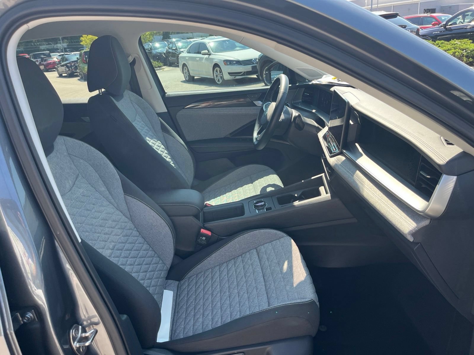 Certified 2026 Volkswagen Tiguan S FWD image 33