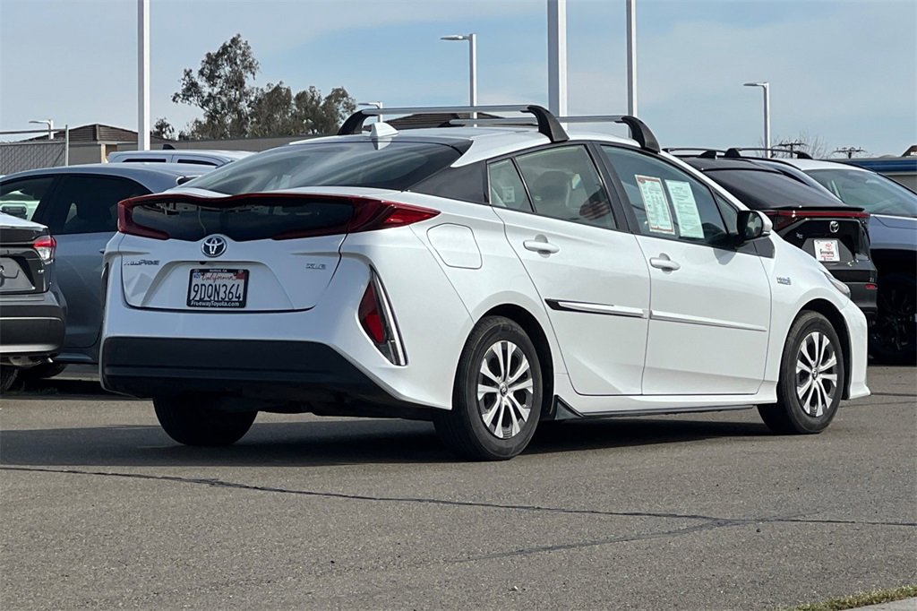 Certified 2022 Toyota Prius Prime XLE image 5