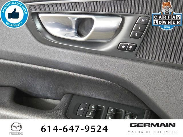 Used 2022 Volvo XC60 B5 Momentum AWD/4WD image 28