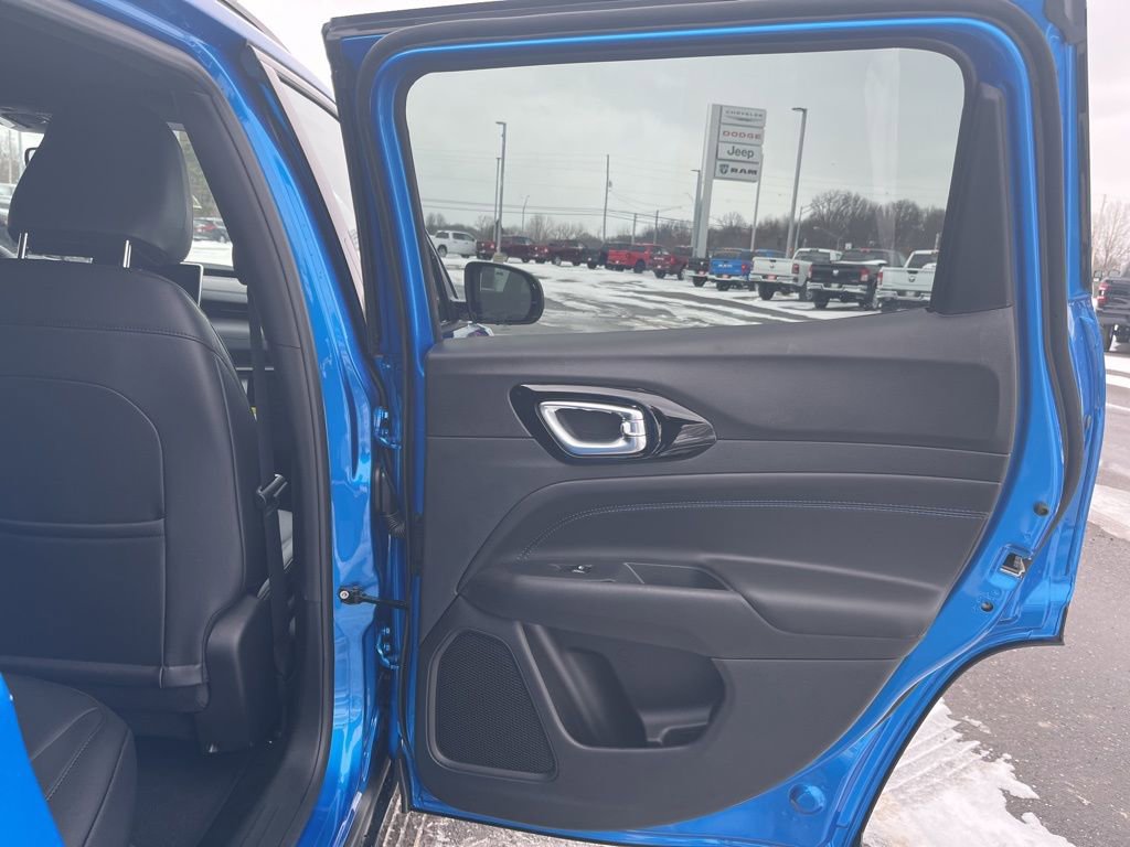New 2025 Jeep Compass Latitude w/ Convenience Group image 17