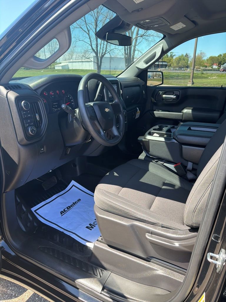 Used 2024 Chevrolet Silverado 1500 W/T AWD/4WD image 12