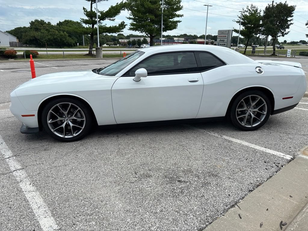 Used 2022 Dodge Challenger GT RWD image 18
