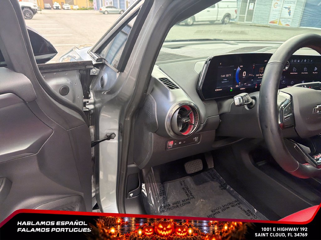 Certified 2024 Chevrolet Equinox EV RS FWD image 18