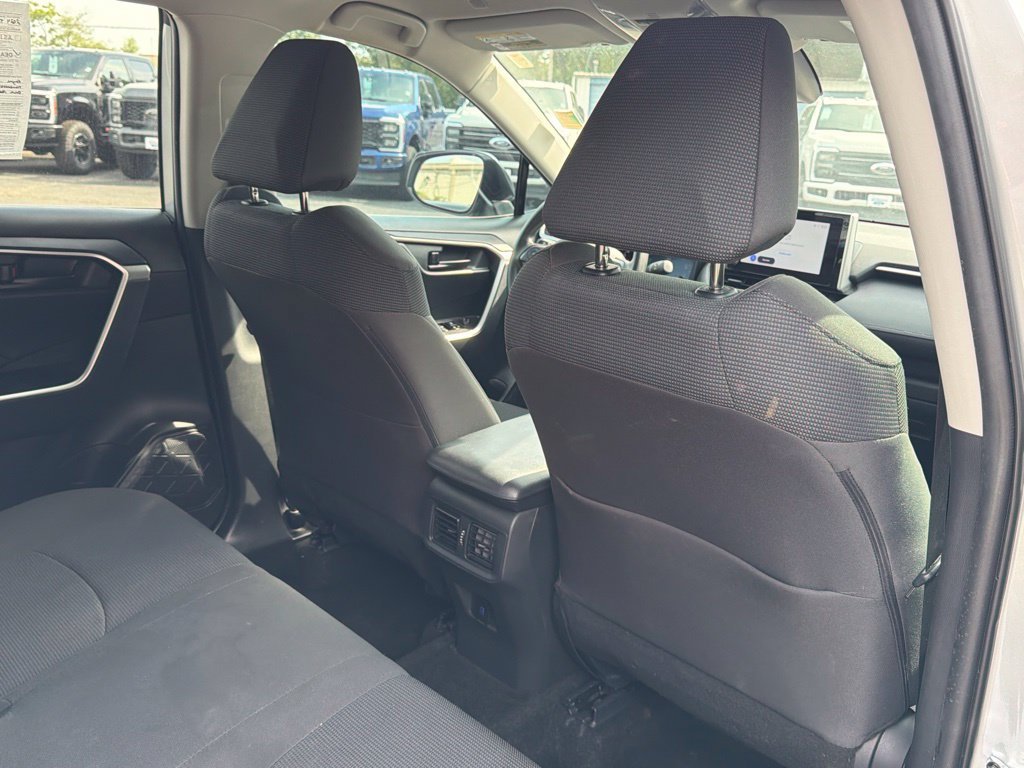 Used 2024 Toyota RAV4 LE FWD image 21
