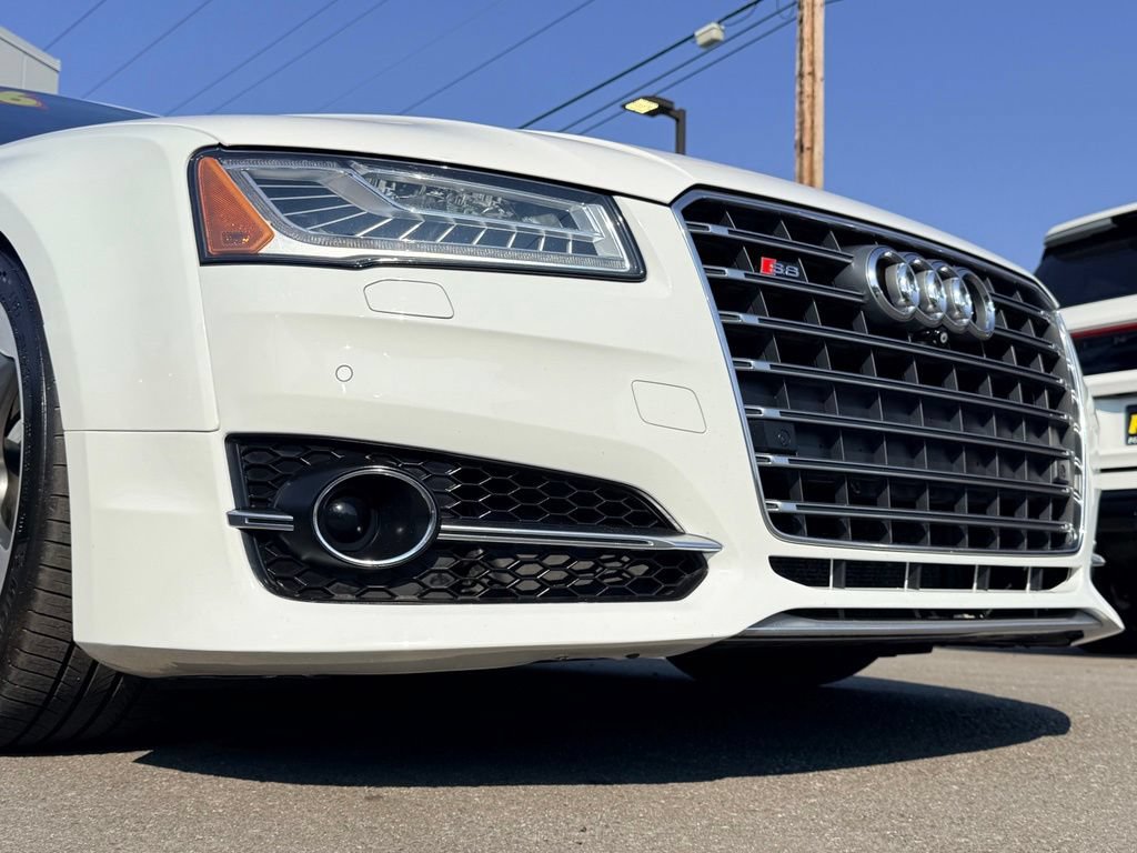 Used 2016 Audi S8 w/ Full Leather Package AWD/4WD image 40
