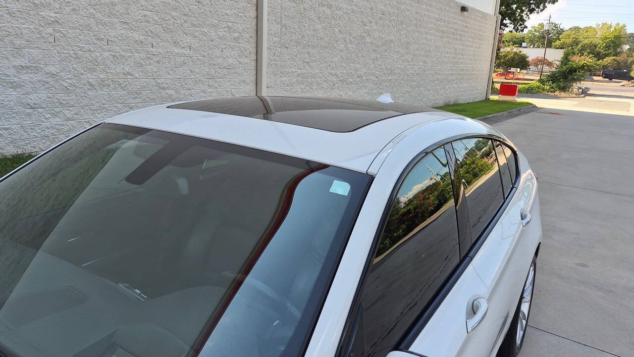 Used 2015 BMW 535i Gran Turismo xDrive AWD/4WD image 13