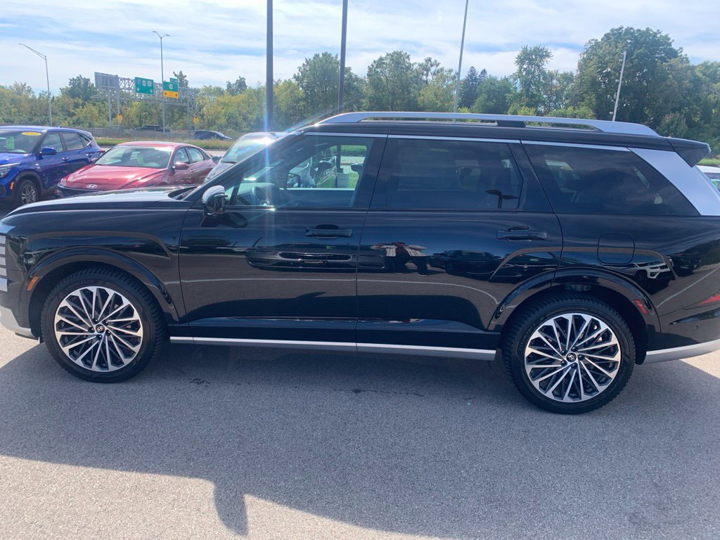 Certified 2026 Hyundai Palisade Calligraphy AWD/4WD image 2