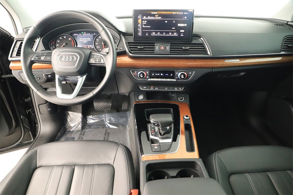 Certified 2023 Audi Q5 2.0T Premium w/ Convenience Package image 18