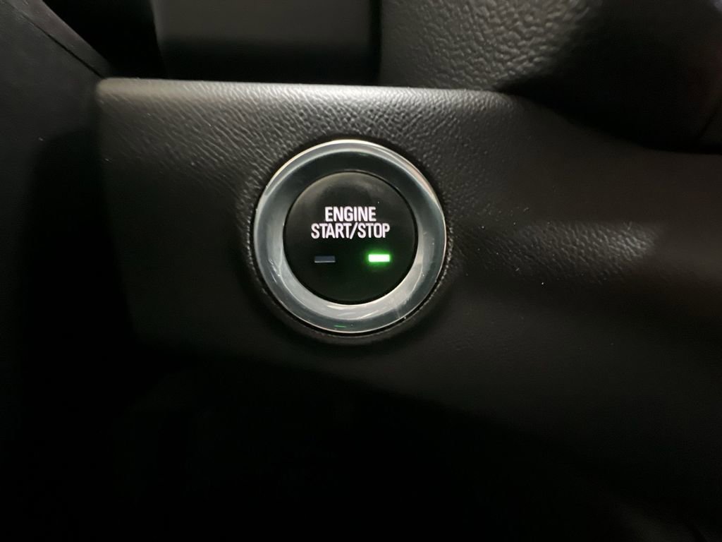 Used 2021 GMC Terrain SLT w/ Elevation Edition image 16