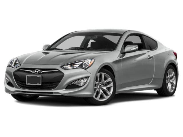 Used 2015 Hyundai Genesis 3.8 RWD image 2