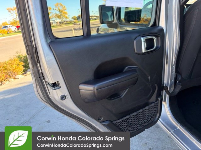 Used 2019 Jeep Wrangler Unlimited Sport S AWD/4WD image 32