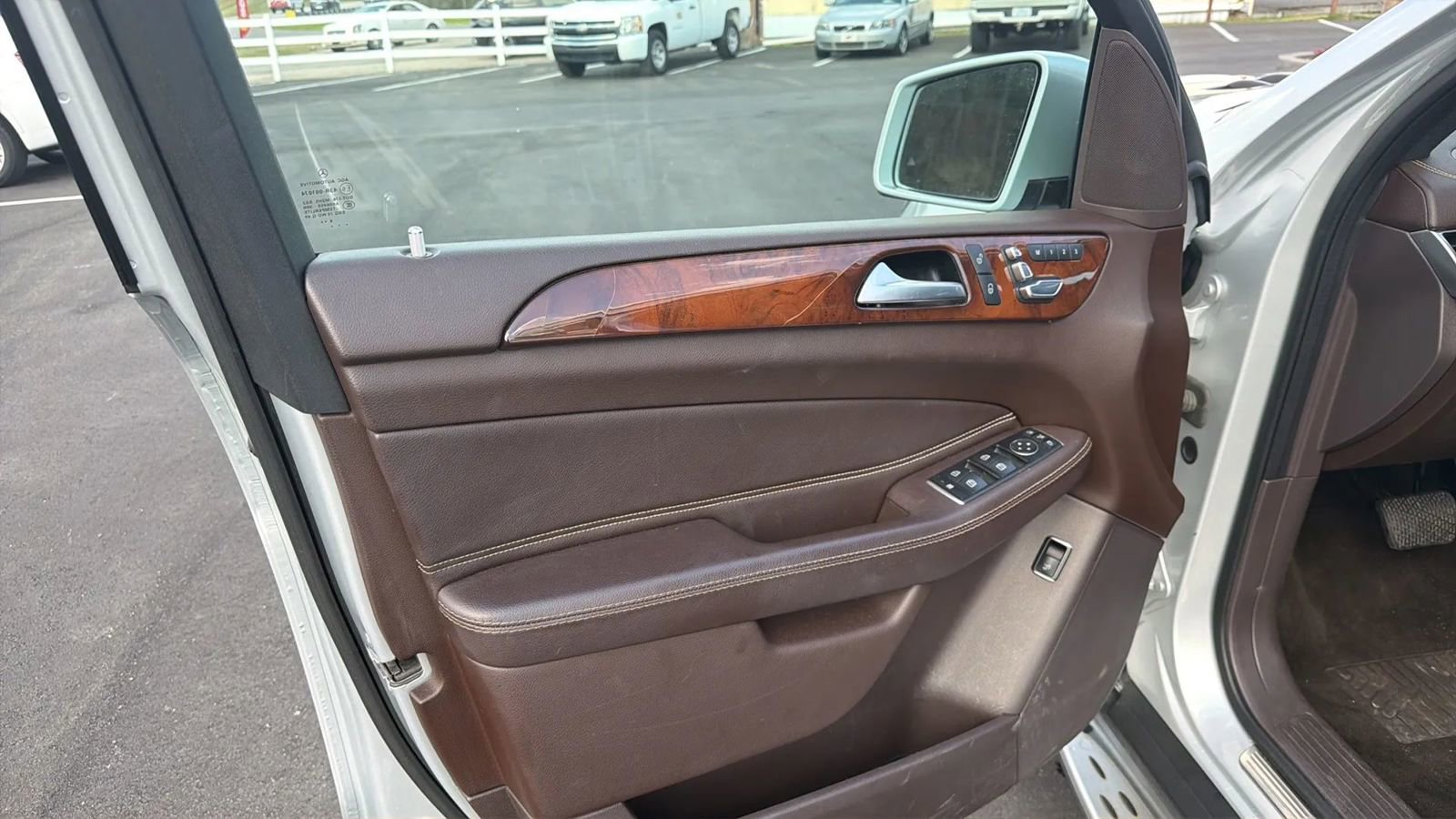 Used 2017 Mercedes-Benz GLS 450 4MATIC w/ Premium Package image 9