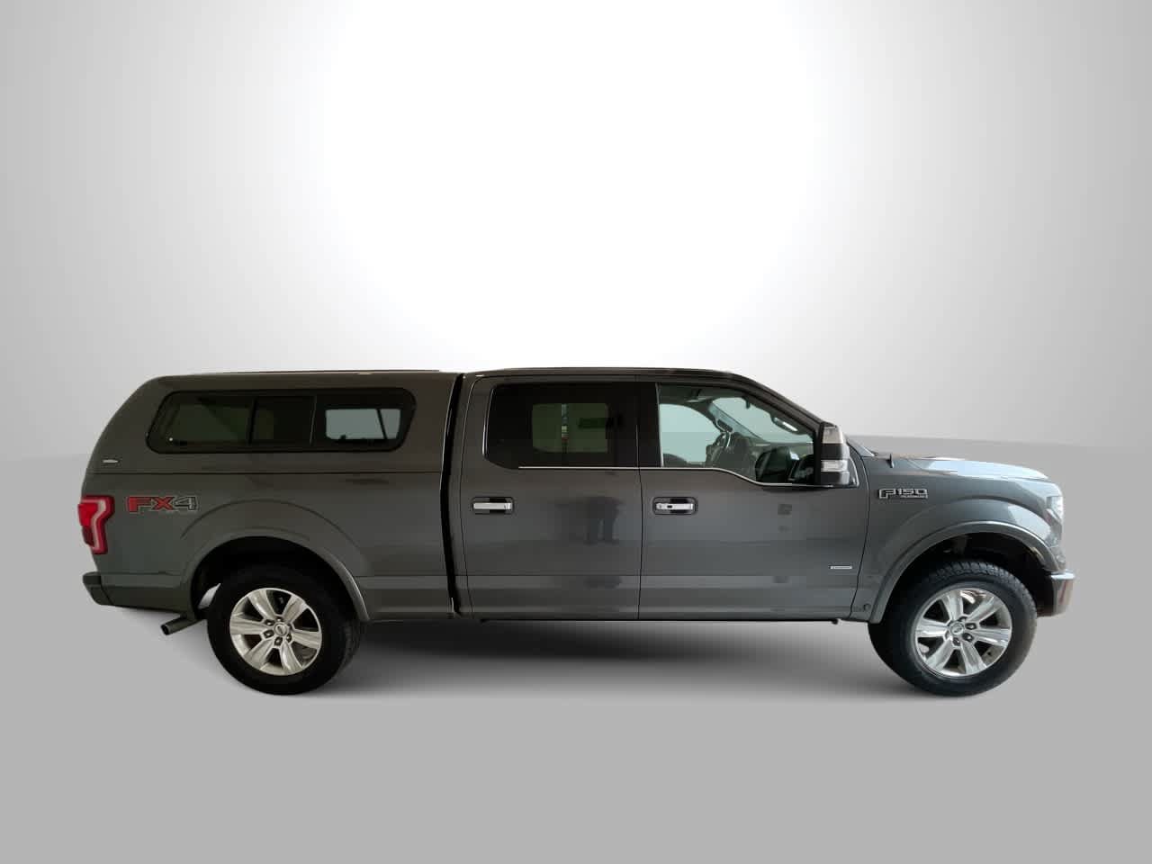 Used 2017 Ford F150 Platinum w/ Equipment Group 701A Luxury AWD/4WD image 9