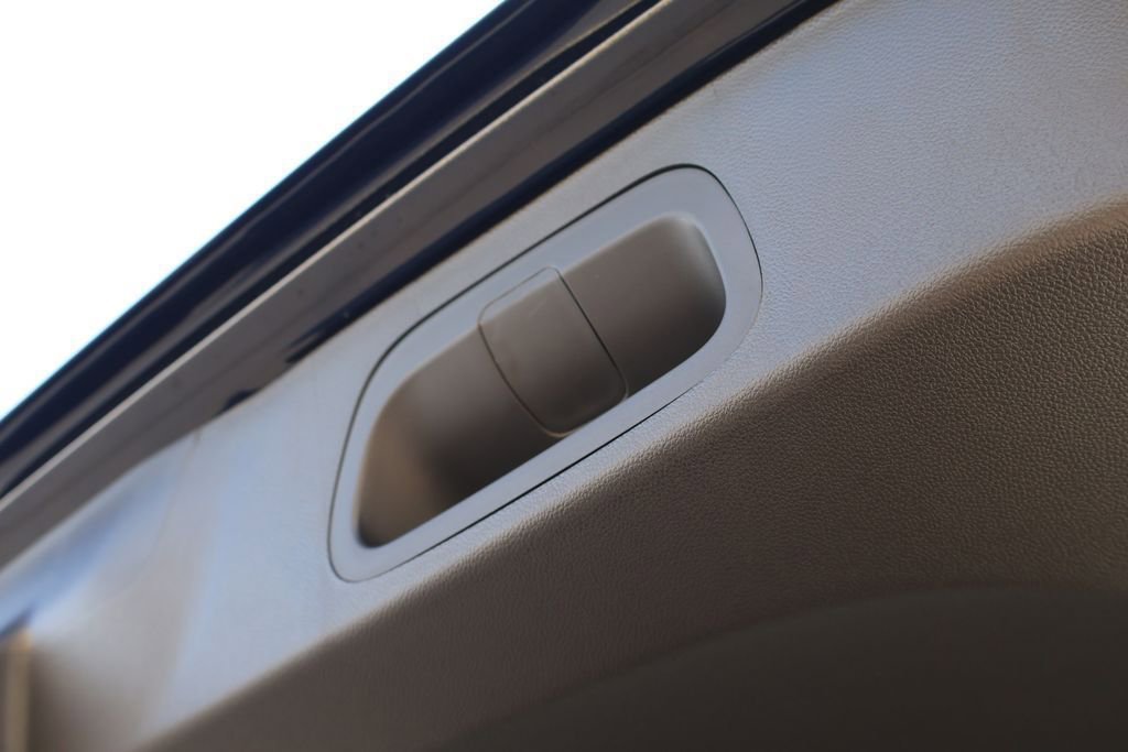 New 2026 Chevrolet Trax LT w/ Sunroof Package FWD image 46