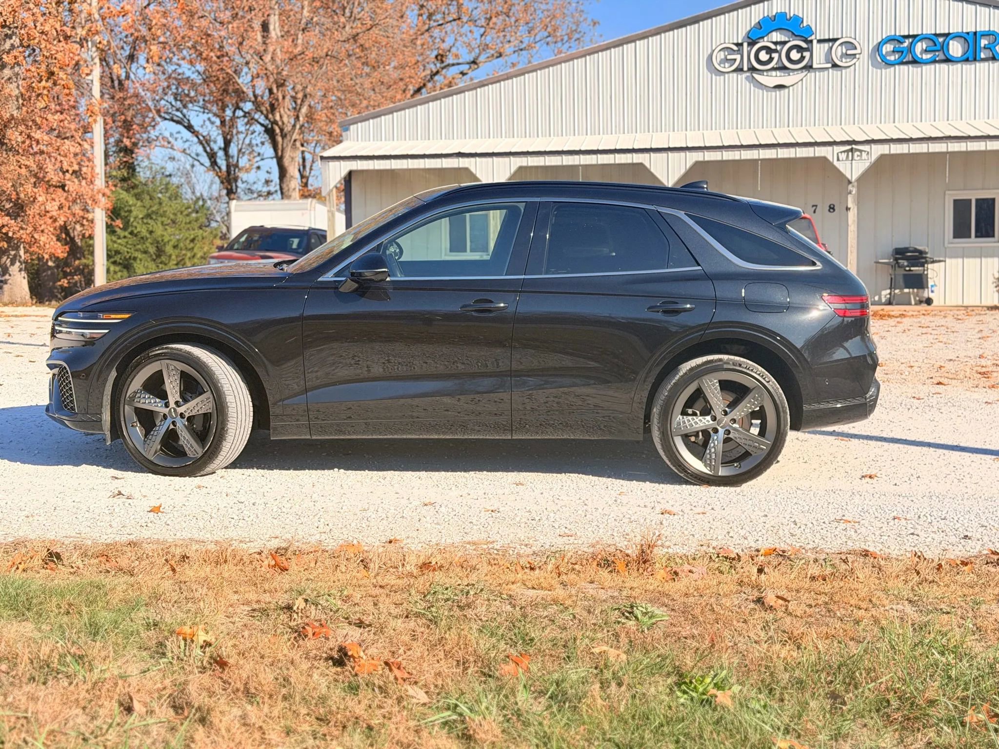 Used 2022 Genesis GV70 3.5T Sport w/ Sport Prestige Package image 2