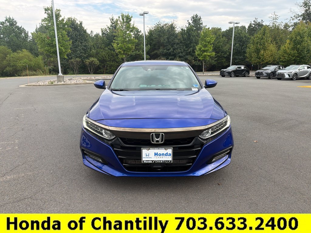 Used 2018 Honda Accord Sport image 2
