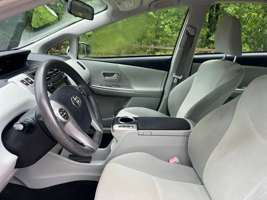 Used 2012 Toyota Prius V Two FWD image 22