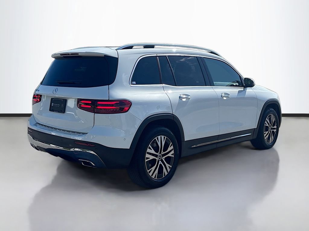Used 2024 Mercedes-Benz GLB 250 image 3