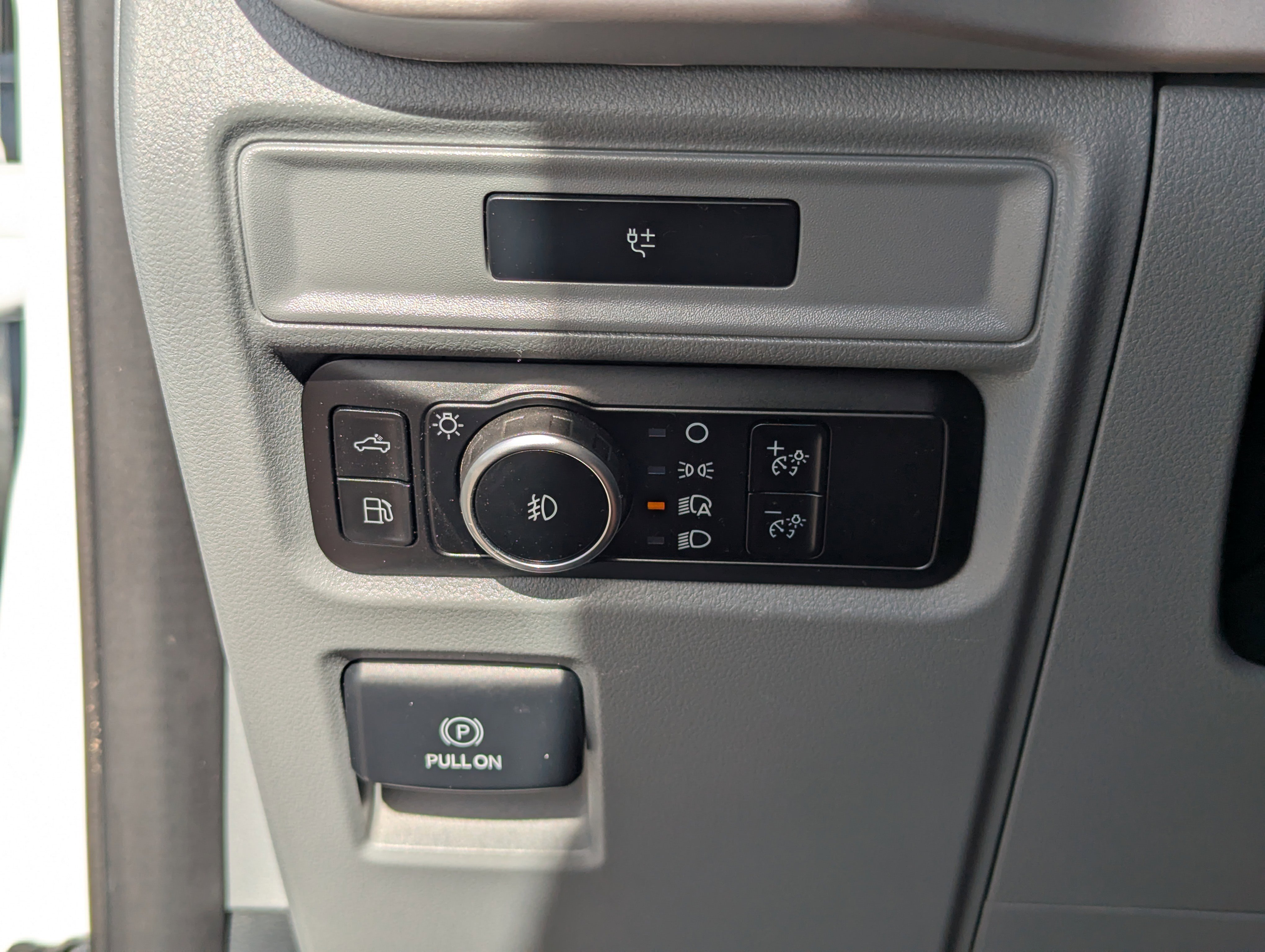 Used 2023 Ford F150 XLT w/ Equipment Group 301A Mid image 31