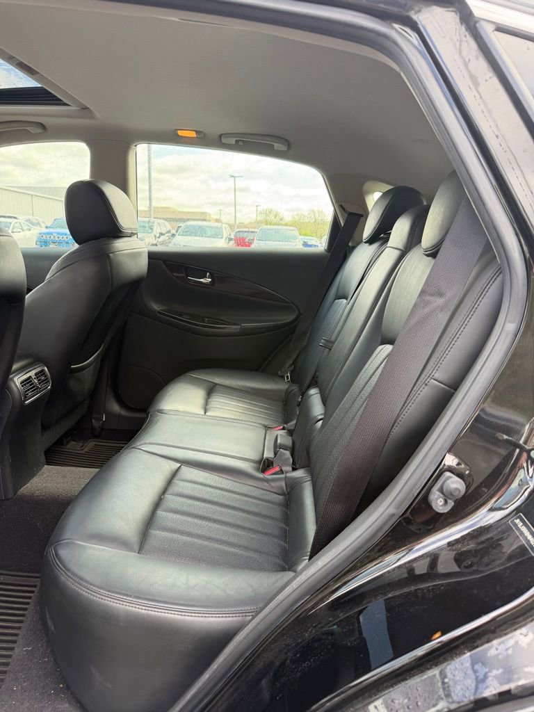 Used 2017 INFINITI QX50 AWD w/ Deluxe Touring Package image 13