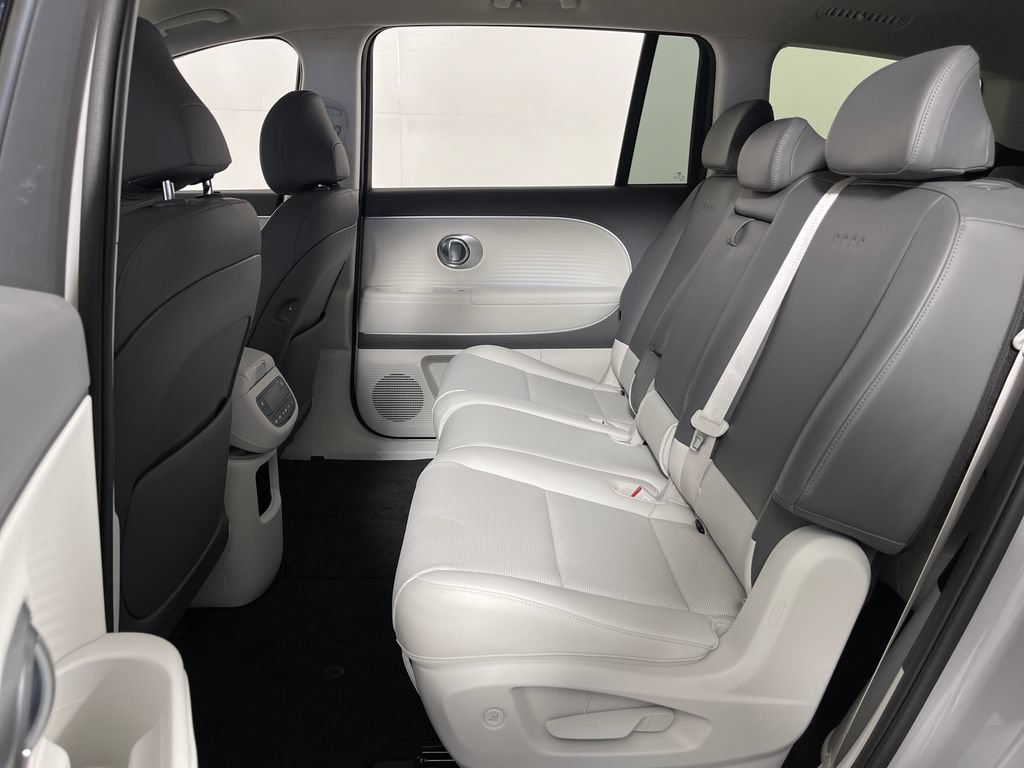 New 2026 Hyundai Ioniq 9 SEL AWD/4WD image 13
