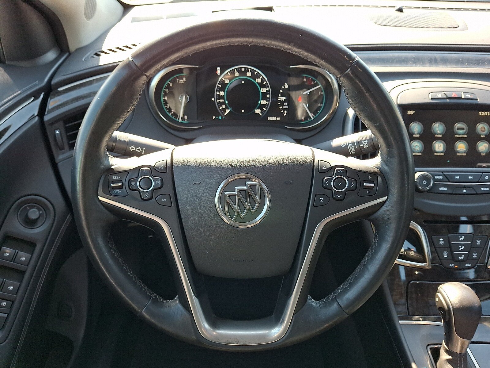 Used 2016 Buick LaCrosse Premium w/ Driver Confidence Package #1 FWD image 22