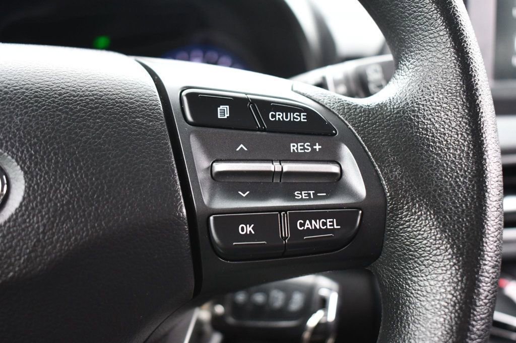 Used 2019 Hyundai Kona SE w/ Cargo Package image 14