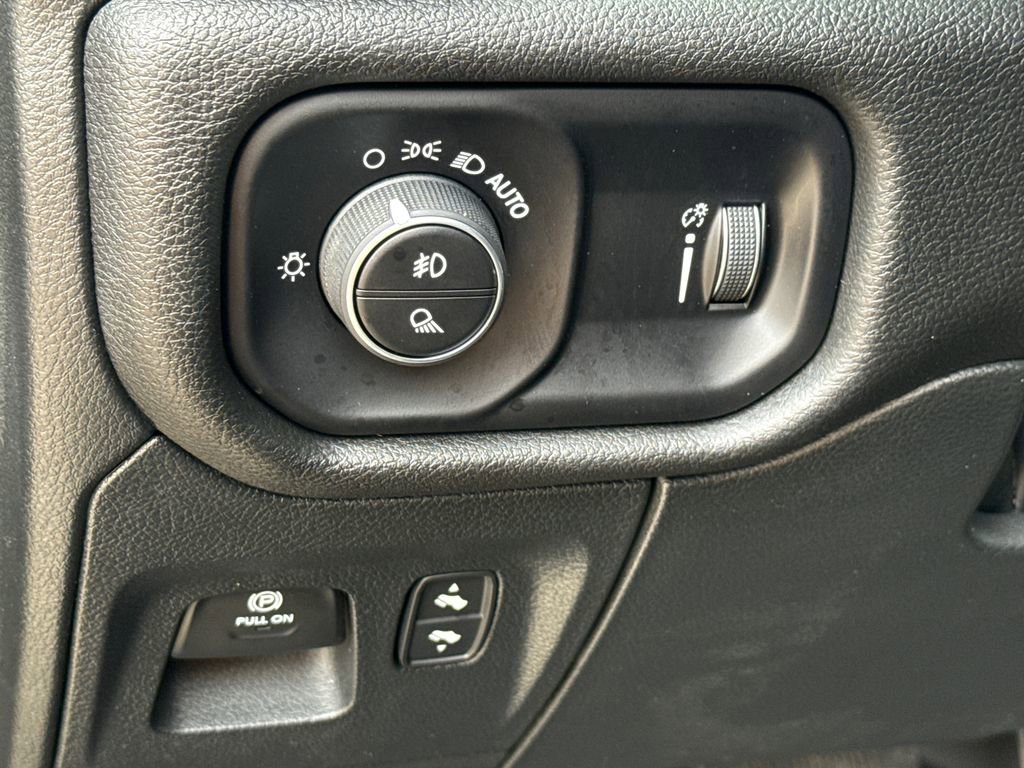 Used 2024 RAM 1500 Lone Star AWD/4WD image 21