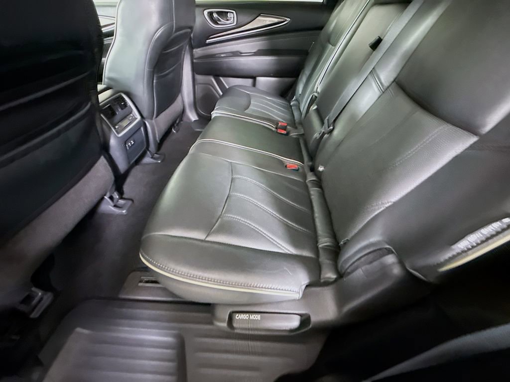 Used 2019 INFINITI QX60 Luxe w/ Essential Package image 29