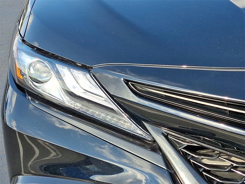 Used 2023 Toyota Camry XSE image 12