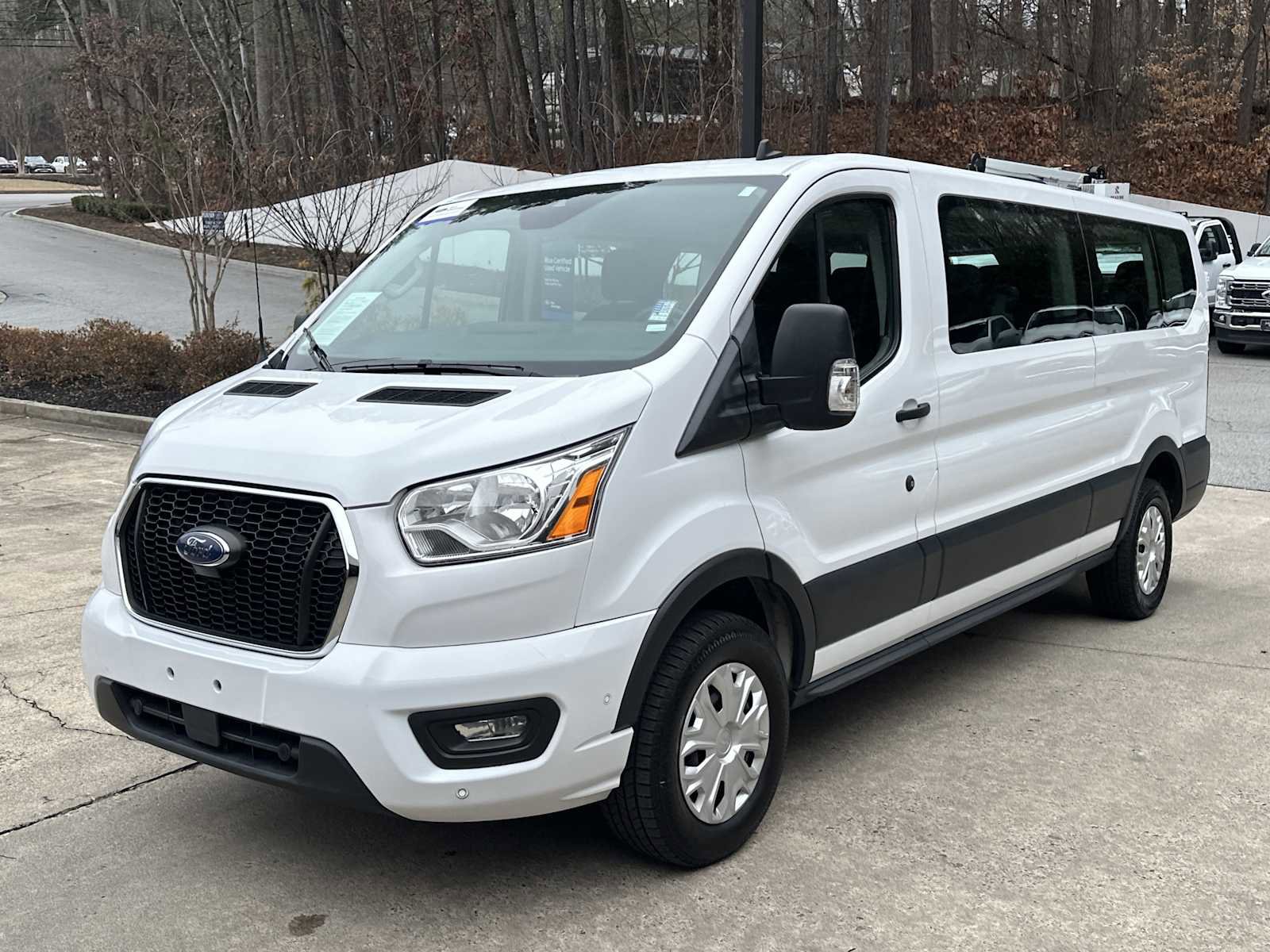 Used 2021 Ford Transit 350 XLT image 3