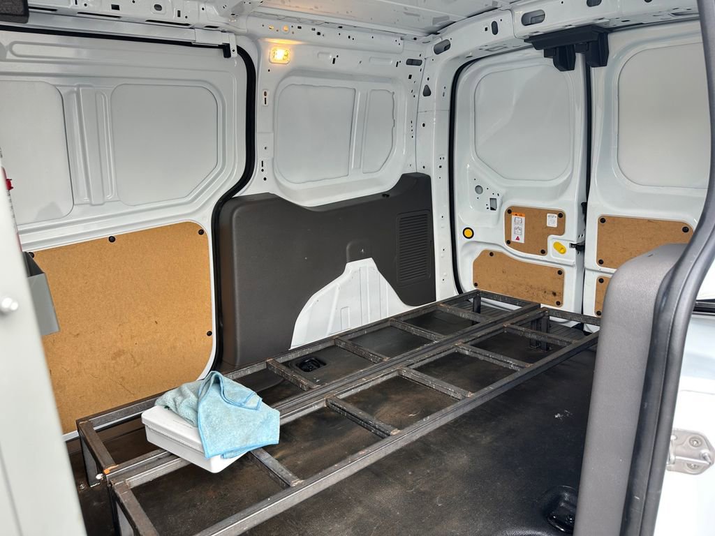 Used 2023 Ford Transit Connect XL image 22