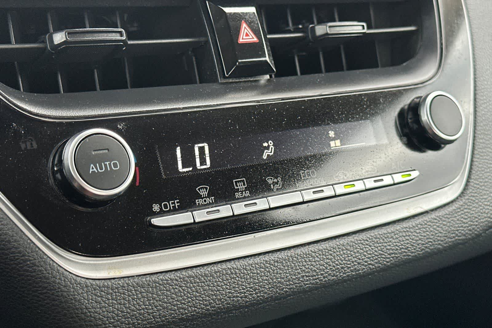 Used 2024 Toyota Corolla LE FWD image 21