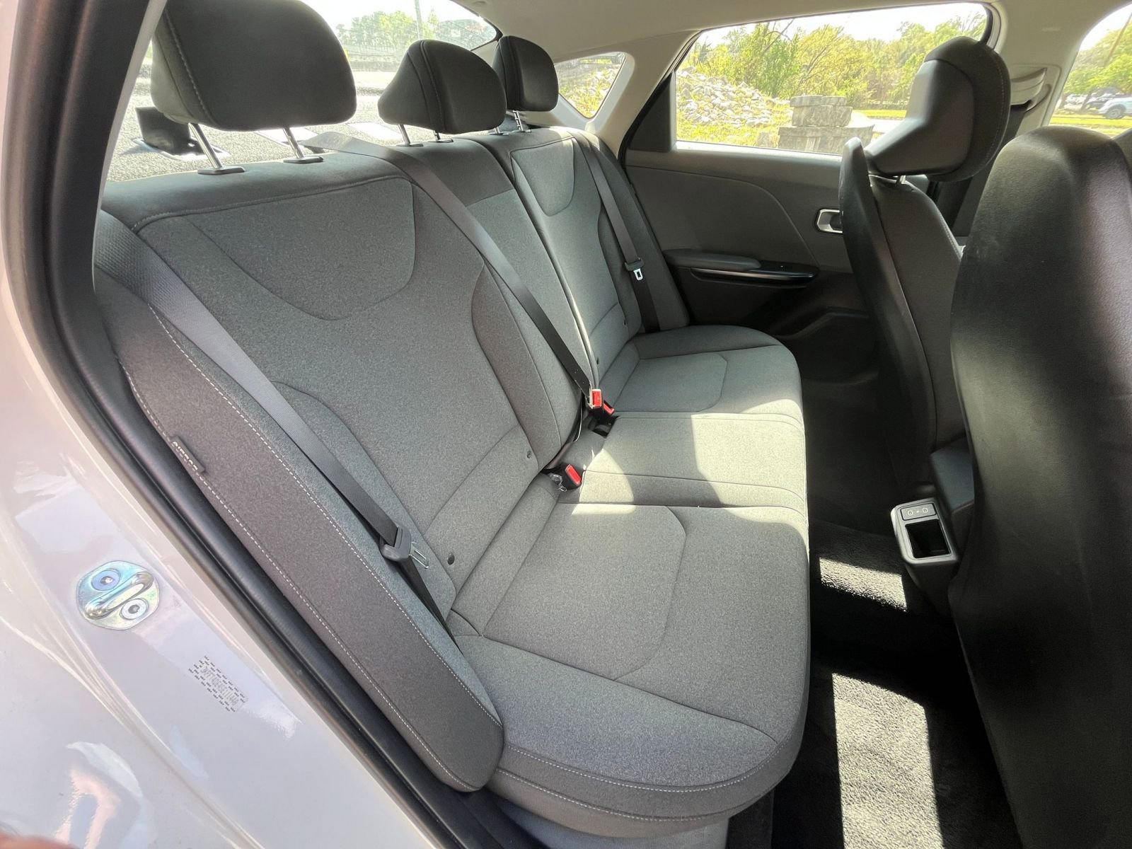 Used 2025 Kia K4 LXS FWD image 37