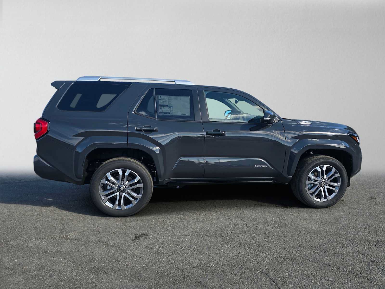 New 2026 Toyota 4Runner Limited w/ Tow Technology Package AWD/4WD image 2