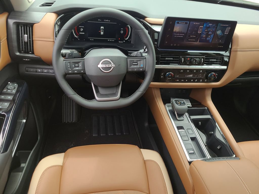 New 2026 Nissan Pathfinder Platinum FWD image 11
