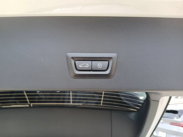 New 2025 BMW X3 xDrive30 w/ Premium Package AWD/4WD image 10