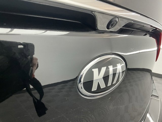 Used 2019 Kia Cadenza Premium image 25