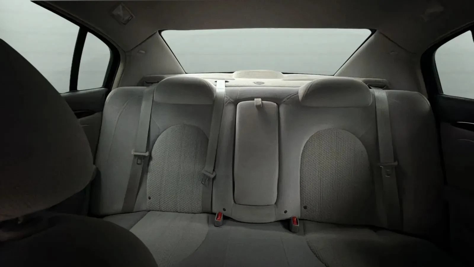 Used 2011 Buick Lucerne CX FWD image 16
