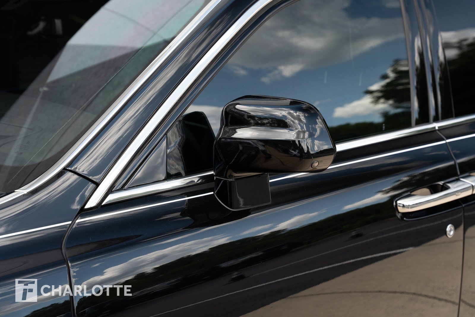 Used 2023 Rolls-Royce Phantom Extended Wheelbase RWD image 12