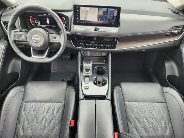 Used 2024 Nissan Rogue Platinum w/ Platinum Premium Package FWD image 28
