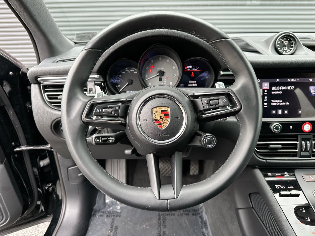 Certified 2023 Porsche Macan S AWD/4WD image 12