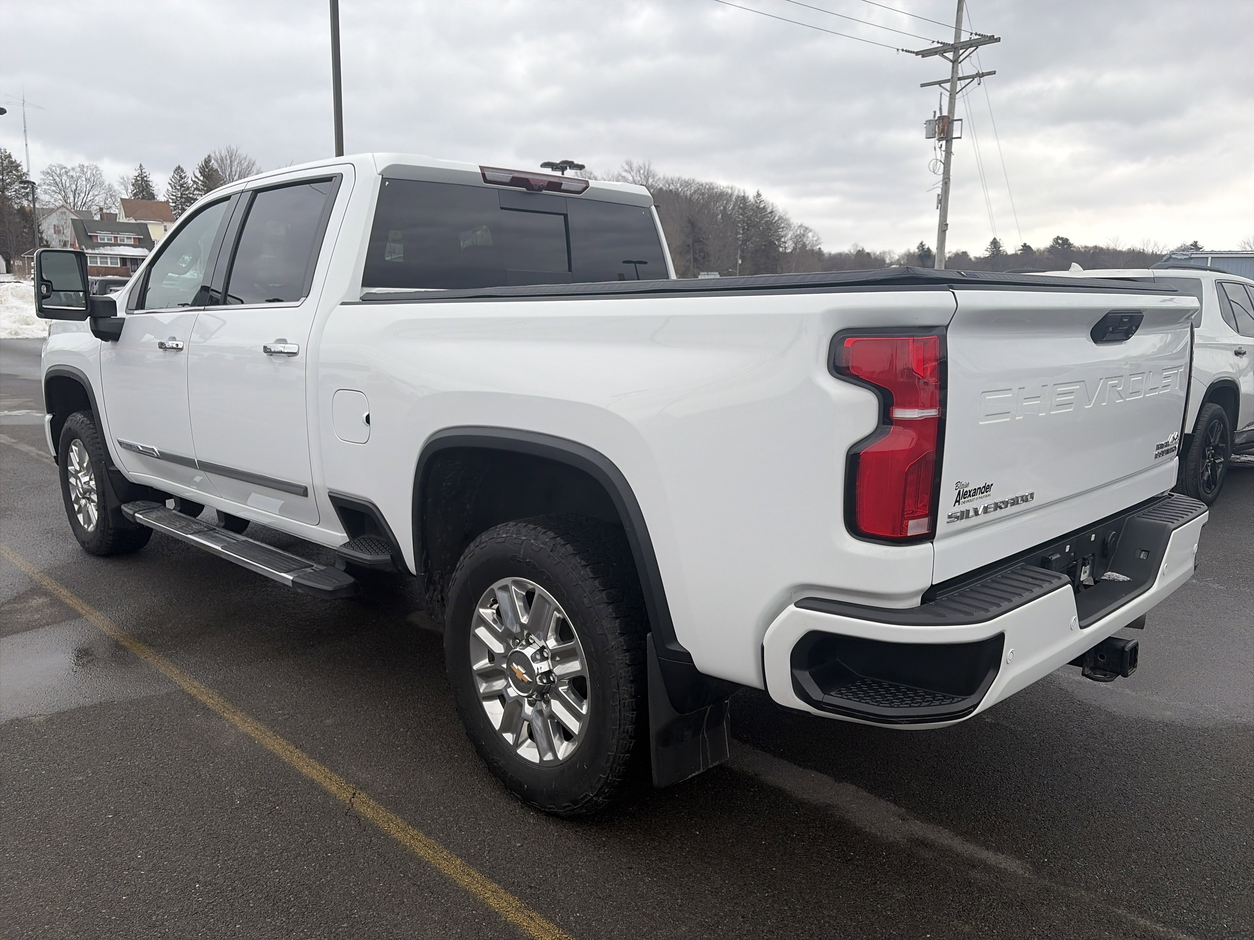 Used 2024 Chevrolet Silverado 2500 High Country w/ Technology Package image 6
