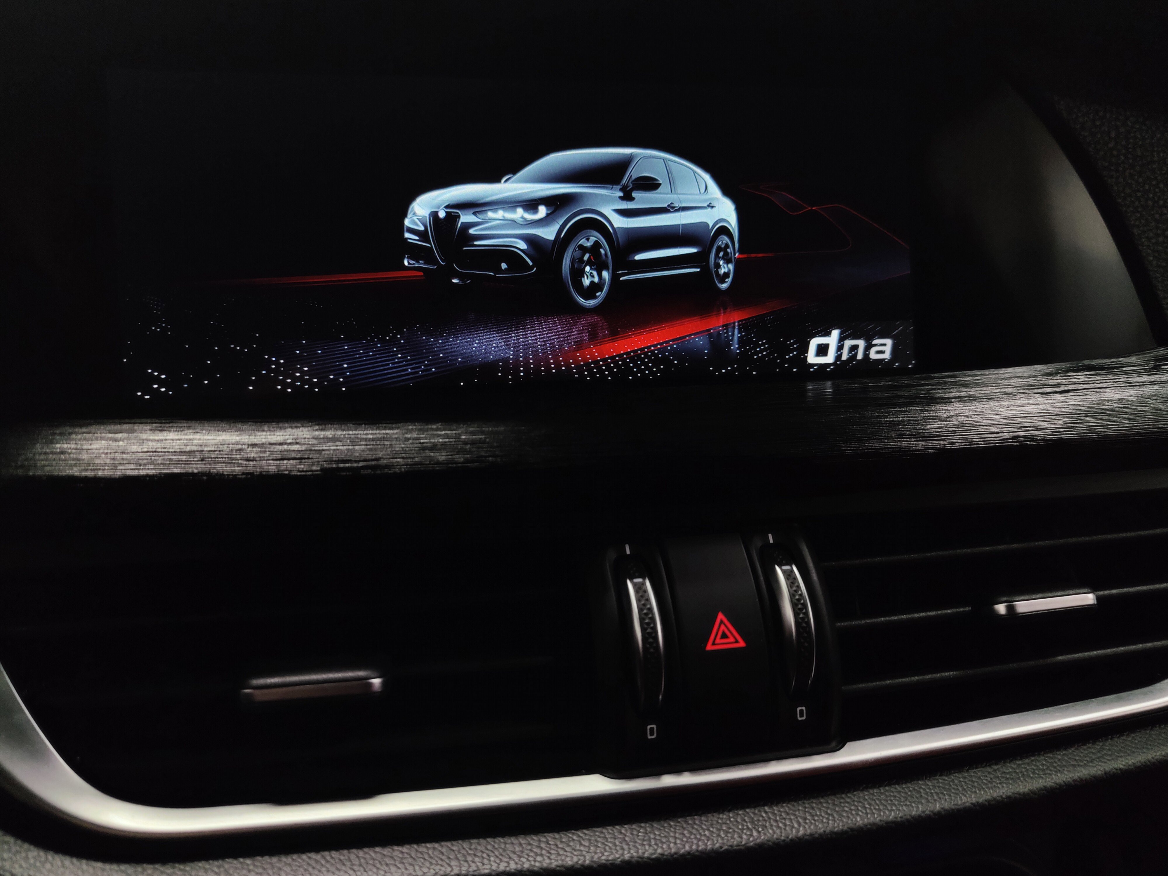 Used 2024 Alfa Romeo Stelvio Sprint image 26