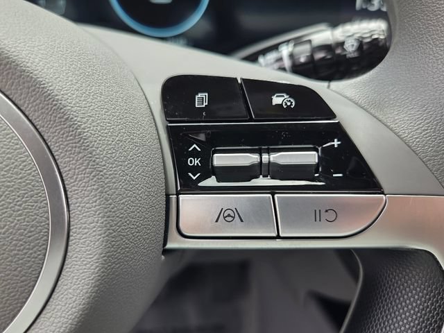 Used 2024 Hyundai Elantra SEL FWD image 29