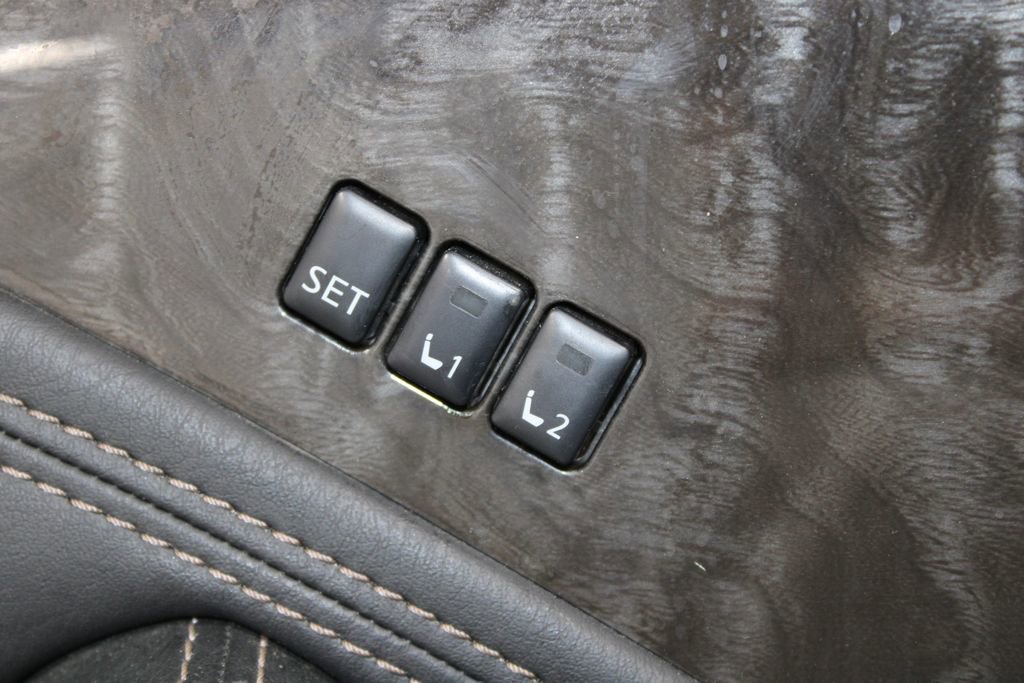 Used 2023 Nissan Armada Platinum w/ Captain's Chairs Package image 30