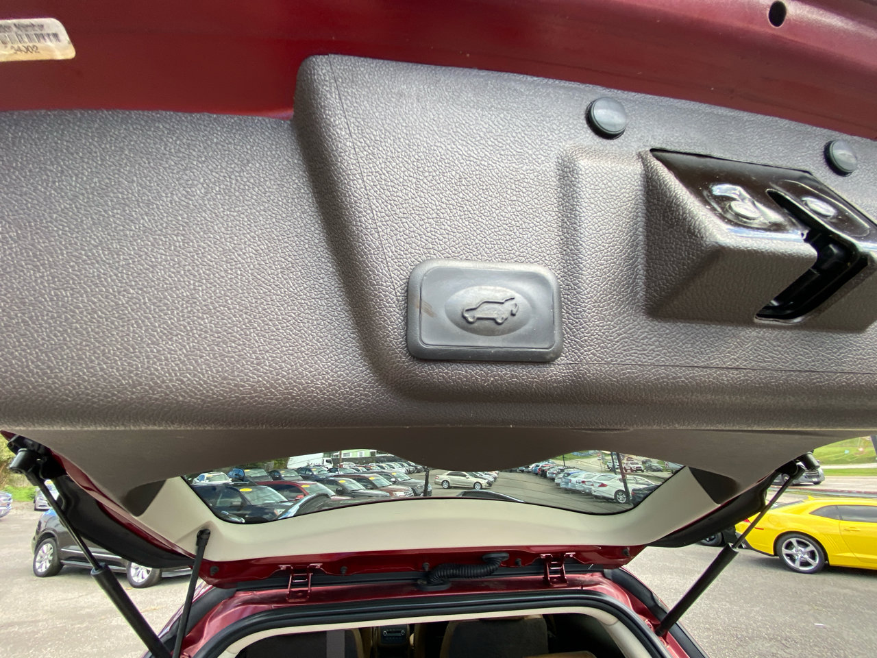 Used 2015 Buick Enclave Premium w/ Trailering Package image 23