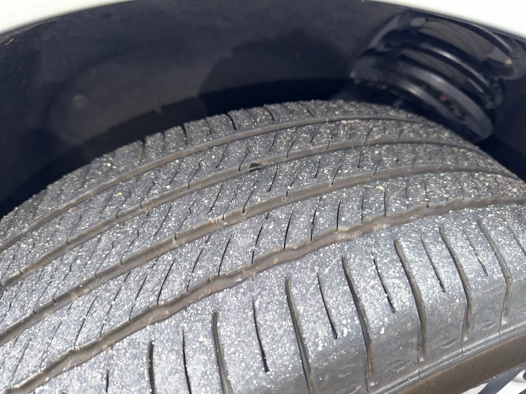 Used 2025 Cadillac XT6 Premium Luxury image 29