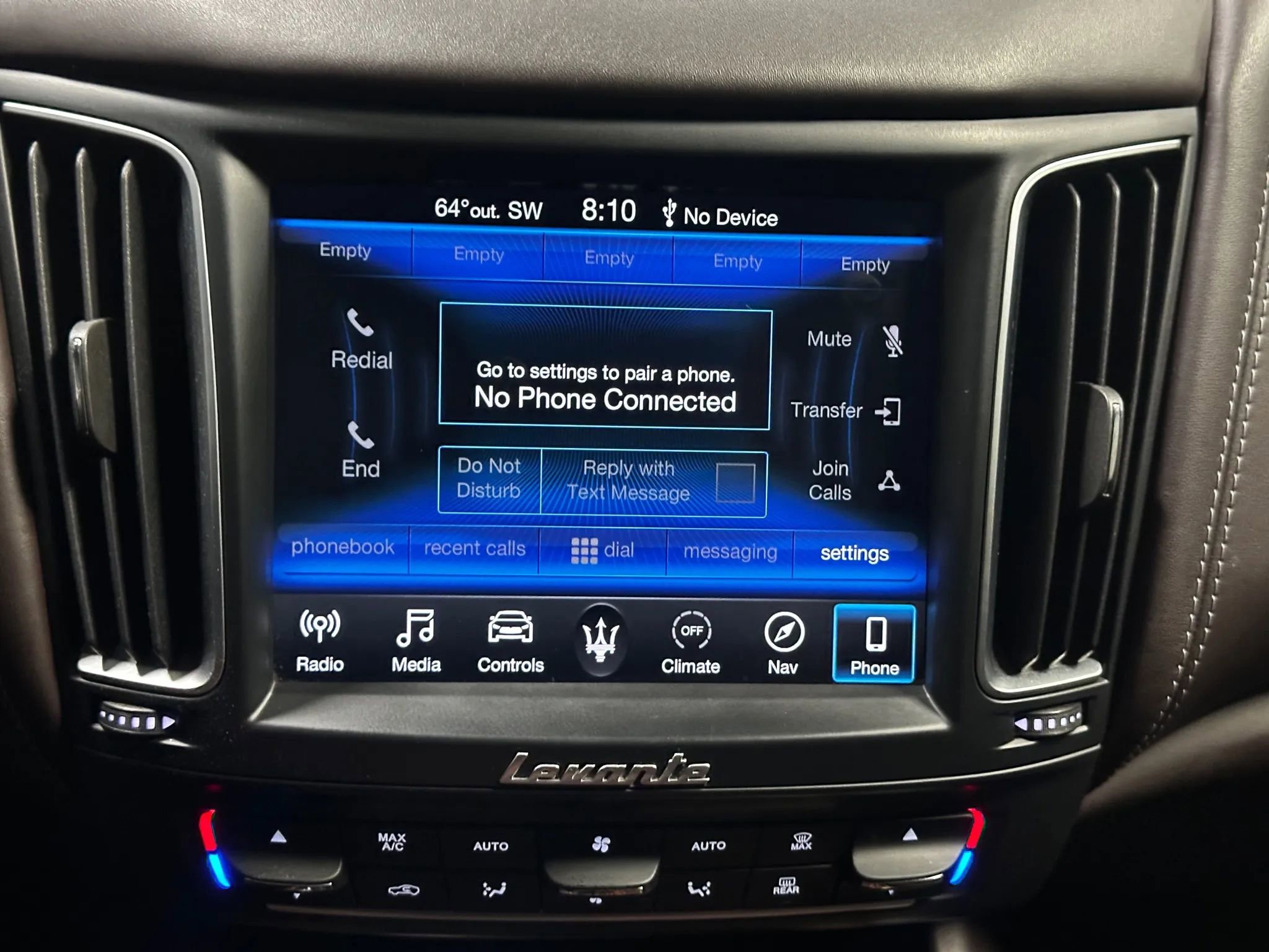 Used 2019 Maserati Levante GranLusso AWD/4WD image 46