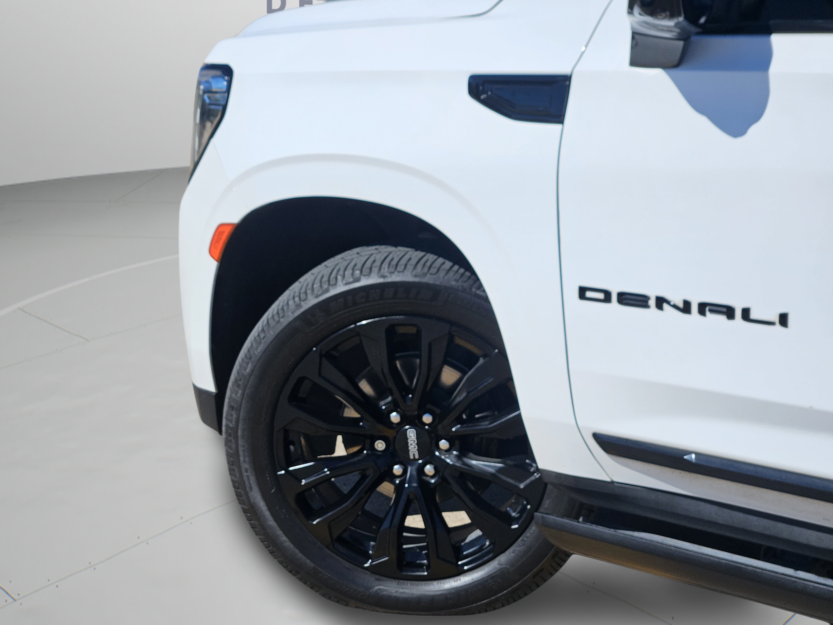 Used 2022 GMC Yukon Denali w/ Denali Premium Package AWD/4WD image 26